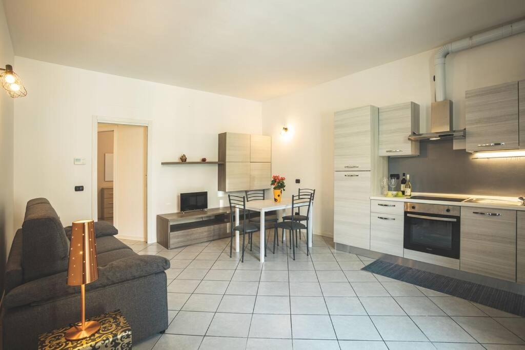 Suite Il Borgo Monza - Milano + Garage Privato Desio Ngoại thất bức ảnh